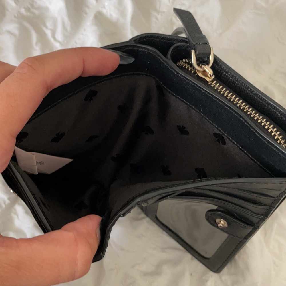Kate Spade Wallet - Picture 4 of 8